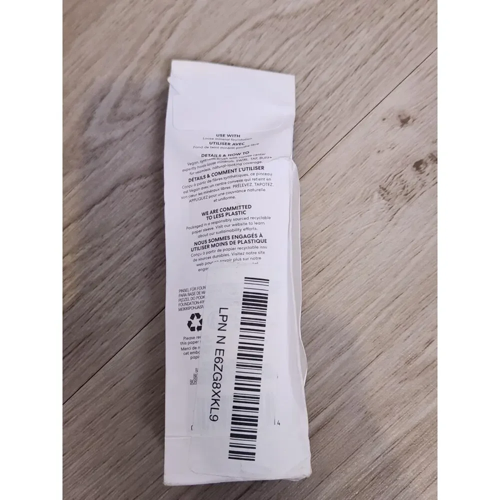 bareMinerals Beautiful Finish Brush New Sealed Makeup Powder Foundation Brush